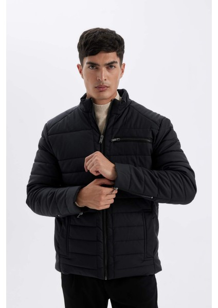 Slim Fit Dar Kesim Dik Yaka Fermuarlı Cepli Suni Deri Ceket Mont X4014AZ24WN