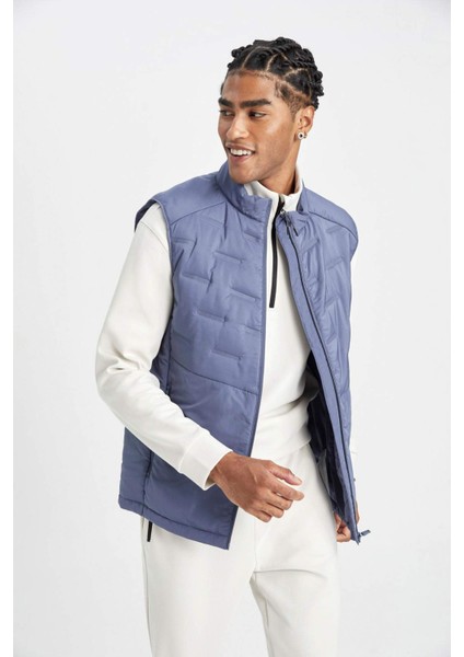 Fit Su İtici Kapitone Regular Fit Dik Yaka Fermuarlı Cepli Şişme Yelek C6044AX24AU