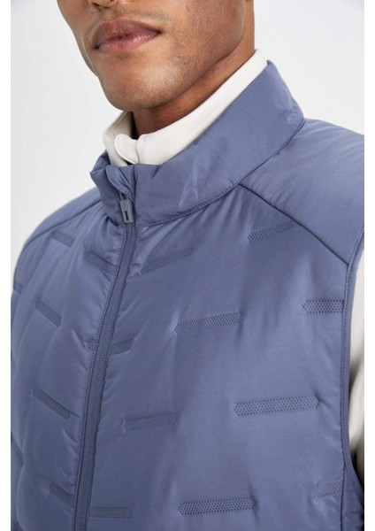 Fit Su İtici Kapitone Regular Fit Dik Yaka Fermuarlı Cepli Şişme Yelek C6044AX24AU