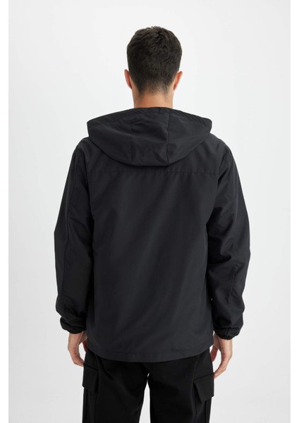 Su İtici Slim Fit Dar Kesim Kapüşonlu Fermuarlı Mevsimlik Baharlık Mont C5821AX24AU