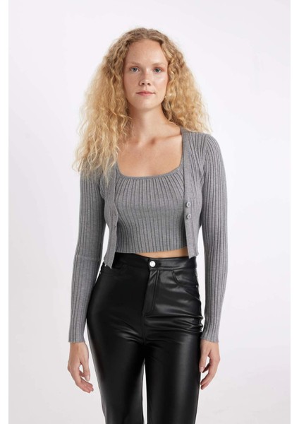 Regular Fit Crop Düğmeli V Yaka Triko Hırka A2076AX24AU