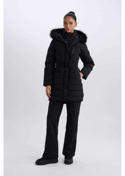 Su İtici Regular Fit Kapüşonlu Parka Mont C8505AX24WN