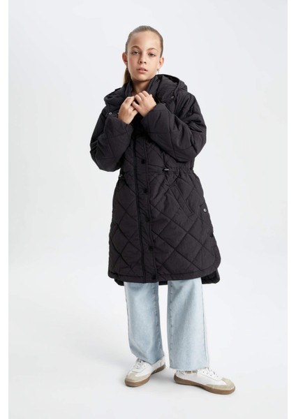 Kız Çocuk Su Geçirmez Kapüşonlu Fermuarlı Çıtçıtlı Cepli Uzun Mont Parka