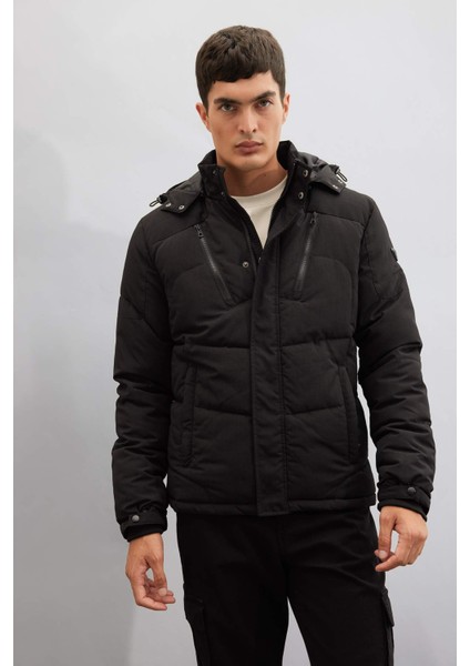 Su Geçirmez Mont Slim Fit Dar Kesim Kapüşonlu Polar Astarlı Fermuarlı U9773AZ24WN