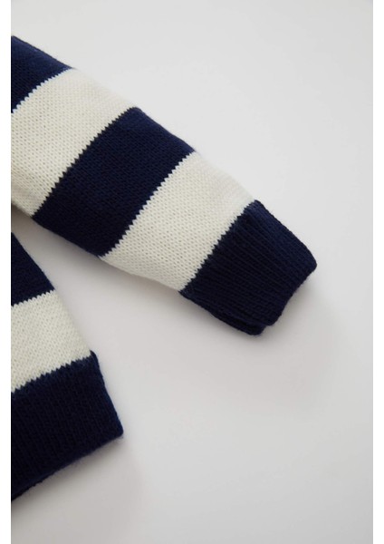 Erkek Bebek Çizgili Harf Nakışlı Düğmeli Triko Hırka C8857A524AU