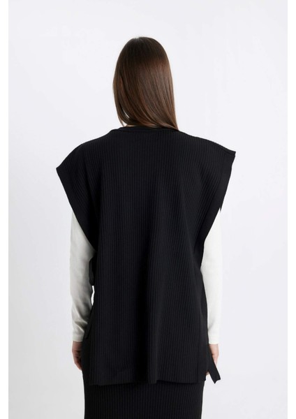 Regular Fit Bisiklet Yaka Basic Düz Yan Bağlamalı Triko Süveter Y1323AZ24AU