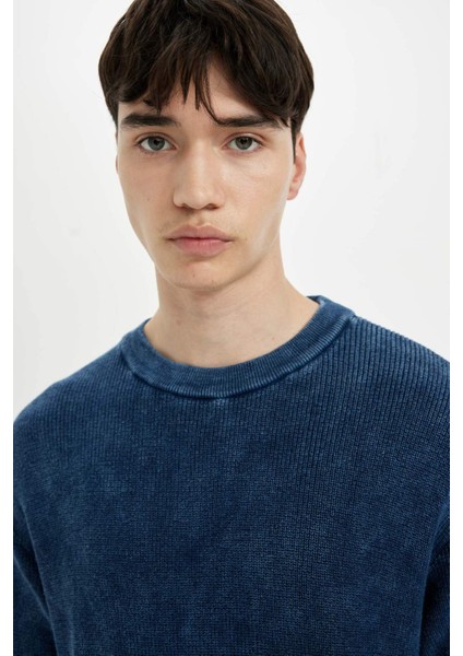 %100 Pamuk Relax Fit Bisiklet Yaka Yıkamalı Soluk Efektli Kısa Kollu Triko Tişört C7332AX24SM