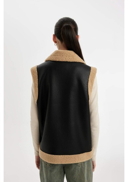 Su Geçirmez Regular Kalıp İçi Suni Kürklü Fermuarlı Suni Deri Yelek B2434AX24WN