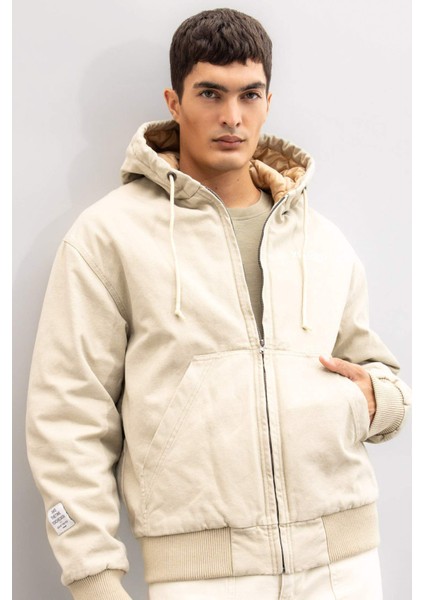 Su İtici Oversize Fit Geniş Kalıp Nakış Detaylı İç Cepli Kapüşonlu Ribanalı Fermuarlı Cepli Mont C6338AX24AU