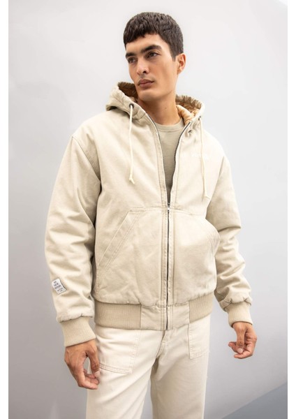 Su İtici Oversize Fit Geniş Kalıp Nakış Detaylı İç Cepli Kapüşonlu Ribanalı Fermuarlı Cepli Mont C6338AX24AU