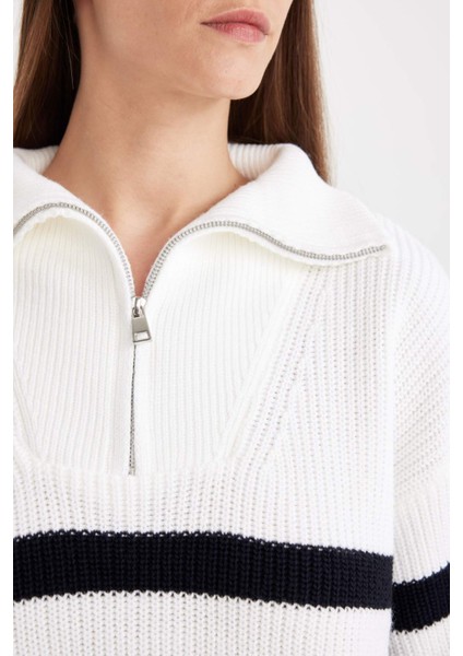 Relax Fit Çizgili Yarım Fermuarlı Selanik Kumaş Triko Kazak C9040AX24WN