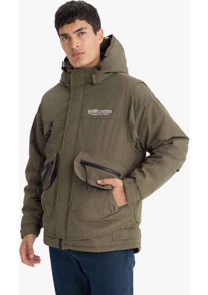 Regular Fit Baskı Detaylı Kapüşonlu Fermuarlı Cepli Mont C7309AX24AU