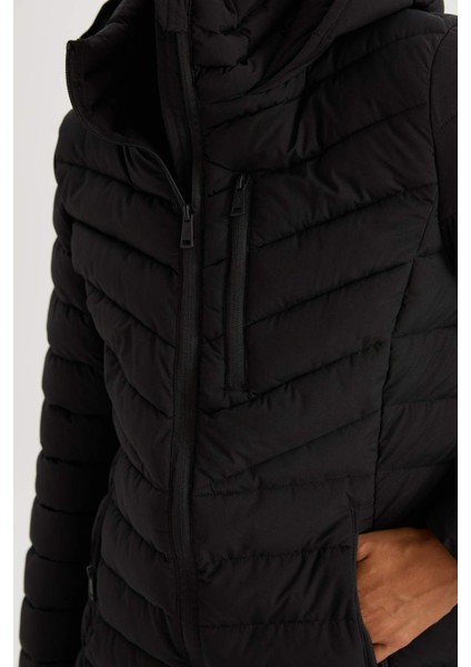 Fit Su Geçirmez Çıkarılabilir Kapüşonlu Fermuar Kapamalı Cepli Uzun Şişme Mont C6035AX24WN