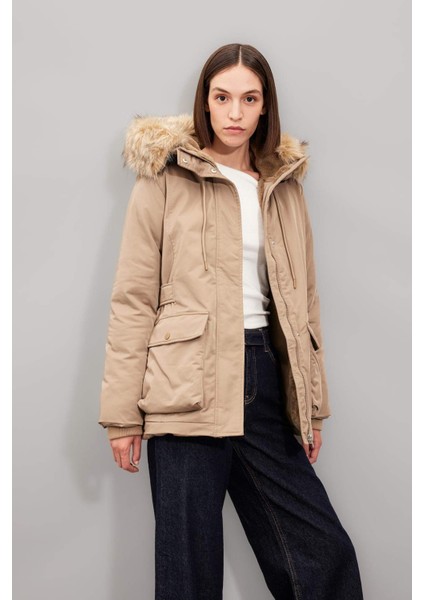 Su Geçirmez Mont Parka Kapüşonlu Suni Kürklü Fermuarlı Cepli C6668AX24WN