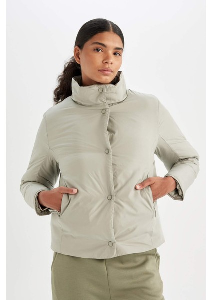 Fit Su Geçirmez Rüzgar Geçirmez Dik Yaka Çıtçıtlı Cepli Mevsimlik Hafif Mont C4955AX24WN