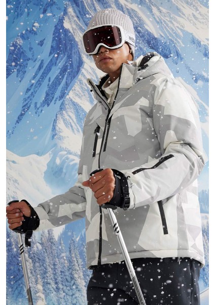 DeFactoFit Kayak Montu Su İtici Rüzgar Geçirmez Kapüşonlu Fermuarlı Ultra Korumalı A7116AX24WN