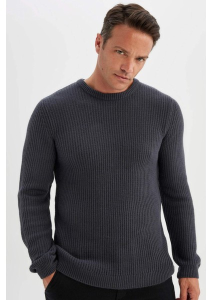 Standart Fit Normal Kesim Bisiklet Yaka Dokulu Triko Kazak C8814AX24WN