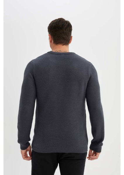 Standart Fit Normal Kesim Bisiklet Yaka Dokulu Triko Kazak C8814AX24WN