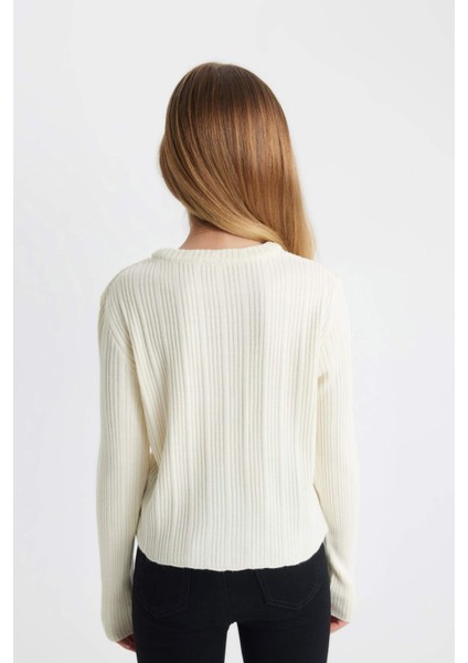 Kız Çocuk Ekru Standart Fit Bisiklet Yaka Triko Kazak C6911A824AU