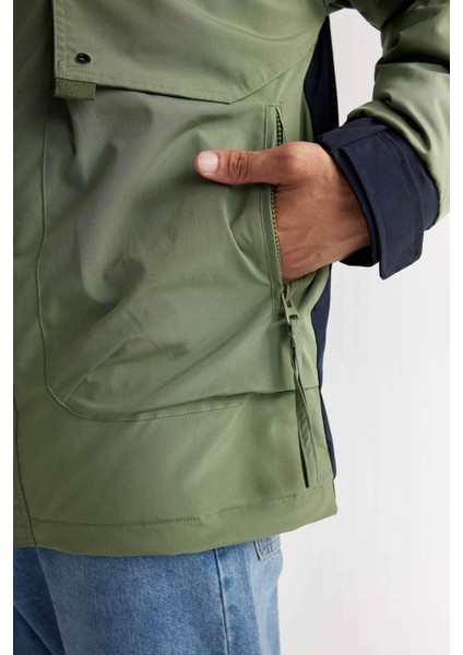 Regular Fit Kapüşonlu Fermaurlı Cepli Mont C7435AX24AU