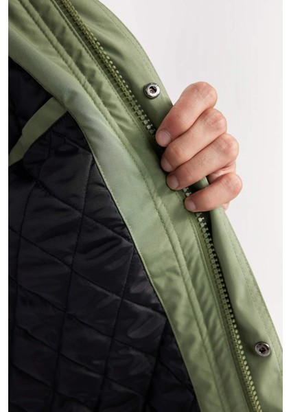 Regular Fit Kapüşonlu Fermaurlı Cepli Mont C7435AX24AU