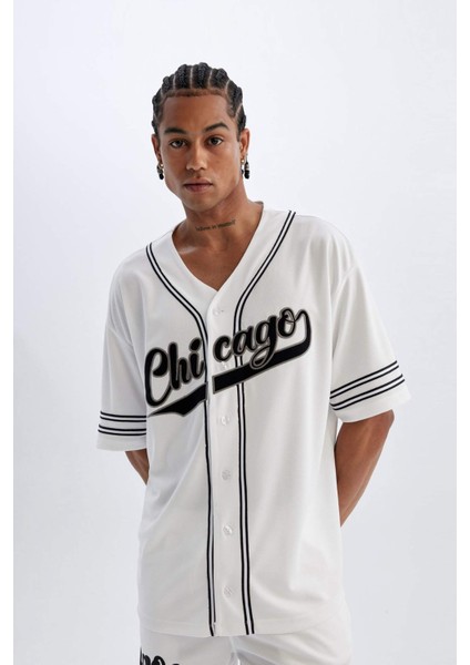 Fit Oversize Geniş Kalıp Gömlek Yaka Nakışlı Sporcu Ağır Kumaş Kısa Kollu Tişört