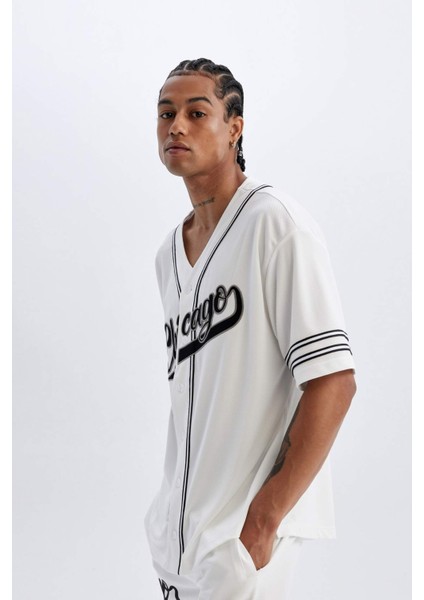 Fit Oversize Geniş Kalıp Gömlek Yaka Nakışlı Sporcu Ağır Kumaş Kısa Kollu Tişört