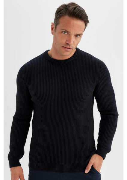 Standart Fit Normal Kesim Bisiklet Yaka Dokulu Triko Kazak C8814AX24WN