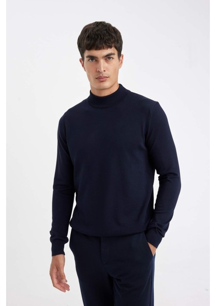 Lacivert Standart Fit Normal Kesim Yarım Balıkçı Yaka Basic Düz Triko Kazak A5282AX24AU