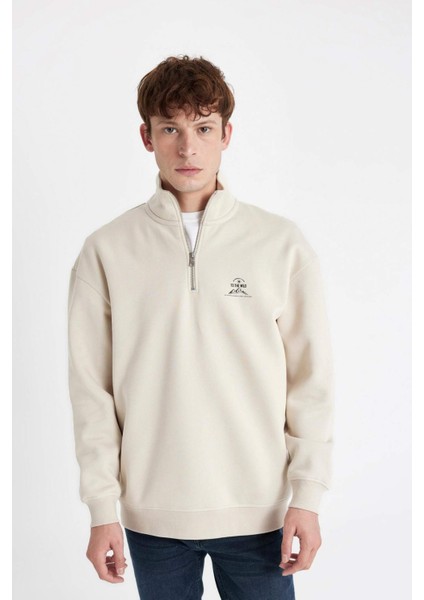 Comfort Regular Fit Rahat Kalıp Fermuarlı Dik Yaka Baskılı Sweatshirt C6132AX24AU