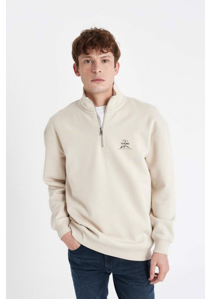 Comfort Regular Fit Rahat Kalıp Fermuarlı Dik Yaka Baskılı Sweatshirt C6132AX24AU