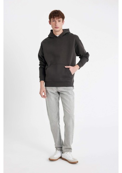 Oversize Geniş Kalıp Kapüşonlu Kanguru Cepli Basic Düz Sweatshirt A4331AX24AU