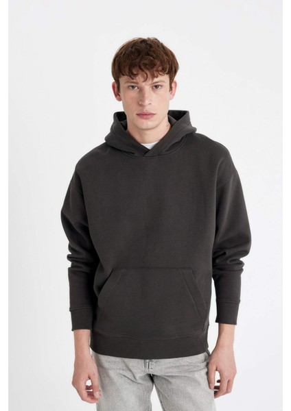 Oversize Geniş Kalıp Kapüşonlu Kanguru Cepli Basic Düz Sweatshirt A4331AX24AU