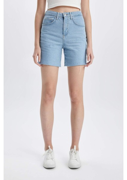 Yüksek Bel Paça Ucu Kesik Jean Şort