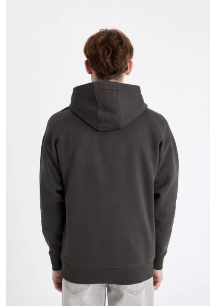 Oversize Geniş Kalıp Kapüşonlu Kanguru Cepli Basic Düz Sweatshirt A4331AX24AU