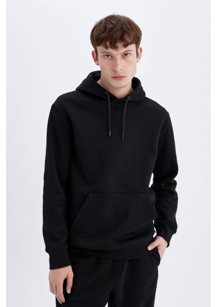 Regular Fit Kapüşonlu Kanguru Cepli İçi Yumuşak Tüylü Basic Düz Sweatshirt X8283AZ24AU