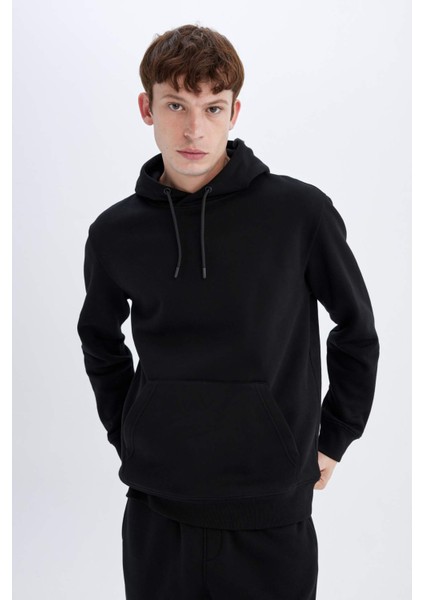Regular Fit Kapüşonlu Kanguru Cepli İçi Yumuşak Tüylü Basic Düz Sweatshirt X8283AZ24AU