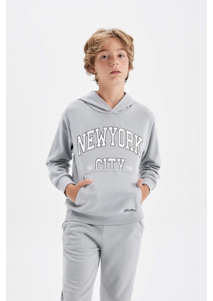 Erkek Çocuk 2'li Takım Kapüşonlu Kanguru Cepli Baskılı Sweatshirt Jogger Eşofman Altı C8319A824AU