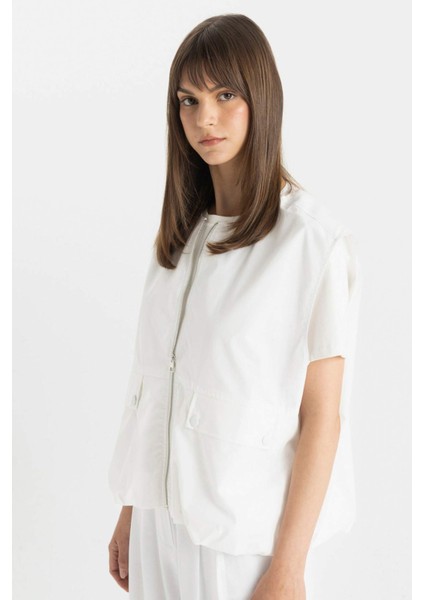 Oversize Geniş Kalıp Mevsimlik Hafif Poplin Yelek Bisiklet Yaka Fermuarlı Cepli C8839AX24SM