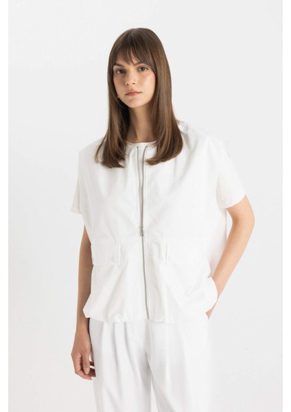 Oversize Geniş Kalıp Mevsimlik Hafif Poplin Yelek Bisiklet Yaka Fermuarlı Cepli C8839AX24SM