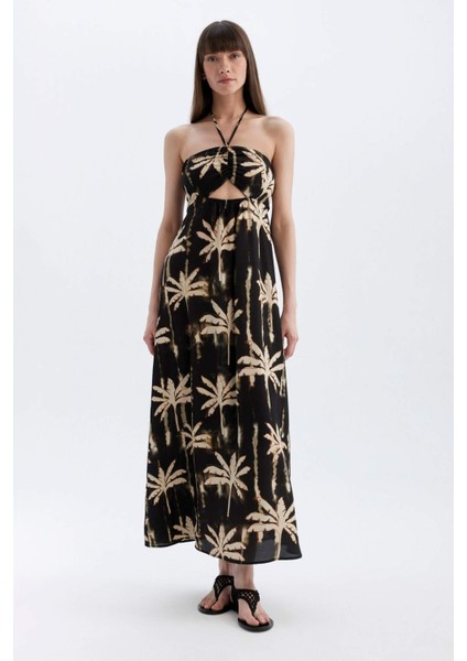 A Kesim Boyundan Bağlamalı Desenli Maroken Maxi Elbise