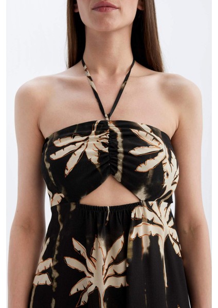 A Kesim Boyundan Bağlamalı Desenli Maroken Maxi Elbise