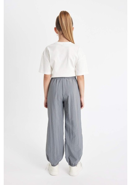 Kız Çocuk Beli ve Paçası Lastikli Cepli Gri Paraşüt Jogger Pantolon D0646A824SM