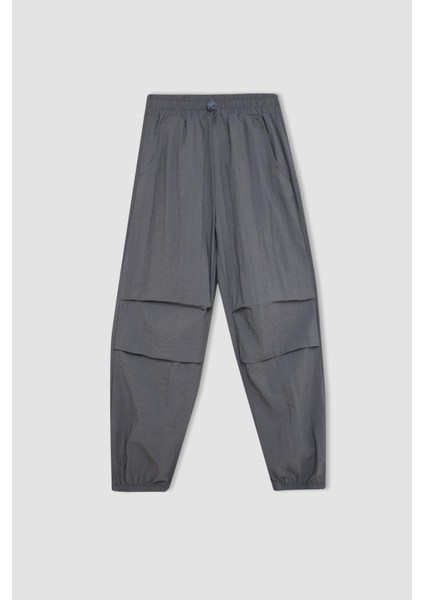 Kız Çocuk Beli ve Paçası Lastikli Cepli Gri Paraşüt Jogger Pantolon D0646A824SM