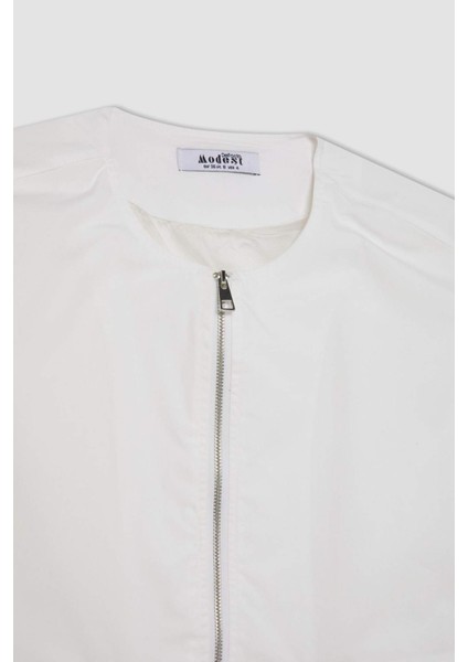 Oversize Geniş Kalıp Mevsimlik Hafif Poplin Yelek Bisiklet Yaka Fermuarlı Cepli C8839AX24SM