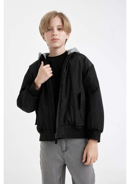 Erkek Çocuk Su Geçirmez Çıkarılabilir Kapüşonlu Kolej Yaka Fermuarlı Ribana Kollu Bomber Mont C5986A824WN