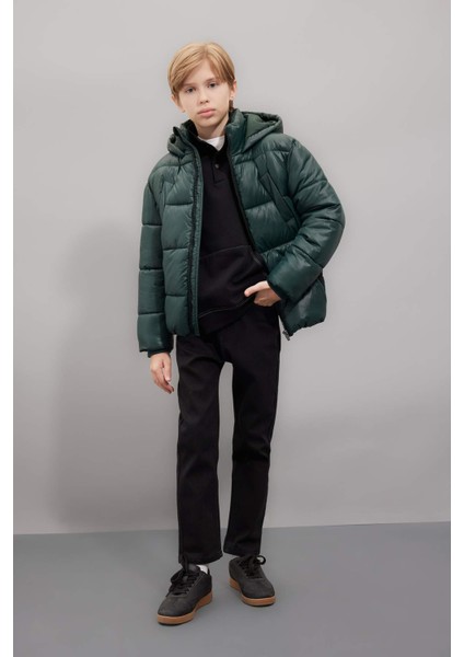 Erkek Çocuk Su Geçirmez Kapüşonlu Fermuarlı Cepli Şişme Mont C5565A824WN