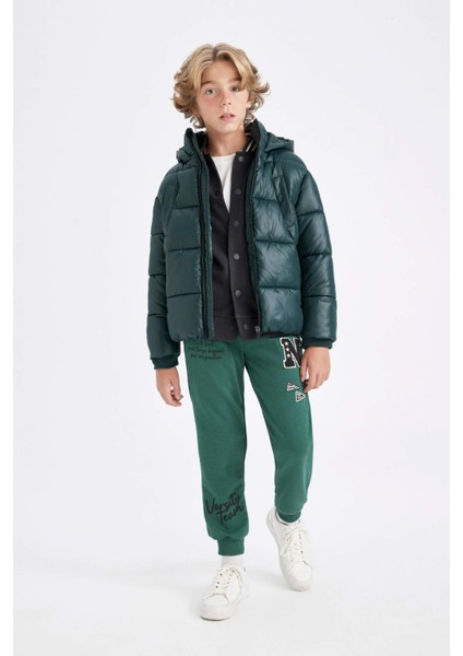 Erkek Çocuk Su Geçirmez Kapüşonlu Fermuarlı Cepli Şişme Mont C5565A824WN