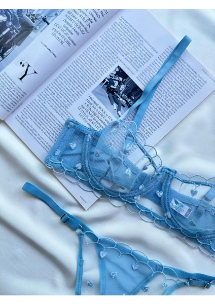 Şeffaf Kalp Desenli Dantelli Sütyen & Tanga Takım – Desteksiz, Ayarlanabilir Askılı, Şık ve Romantik Iç Çamaşırı fırsatları