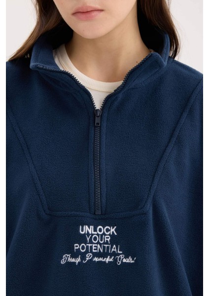Oversize Geniş Kalıp Fermuarlı Dik Yaka Nakışlı Polar Sweatshirt